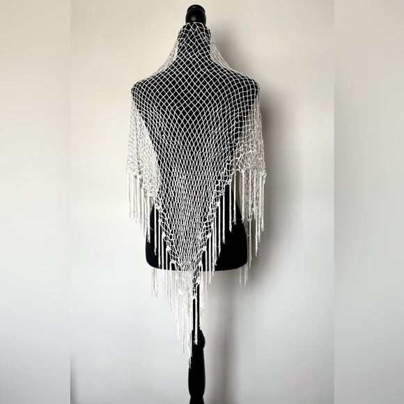 Knits Shawl, Beach Cover Up Handmade Crochet Lace White Ivory size M - Picture 1 of 5